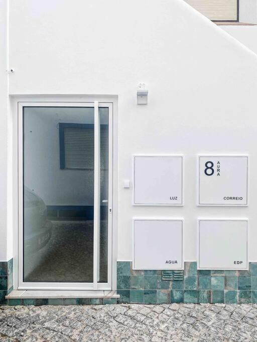 Apartment Front Sea *